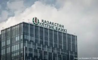Нацбанк Казахстана мониторит курс тенге после введения санкций против Москвы