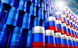 Еврокомиссия инициирует ускорение отказа от российской нефти и газа после переговоров с Трампом