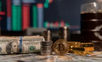 ФРС намекнула на снижение ставок: мировые рынки реагируют на изменения в экономике