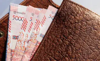 Жумангарин прокомментировал предложение депутатов о повышении МЗП