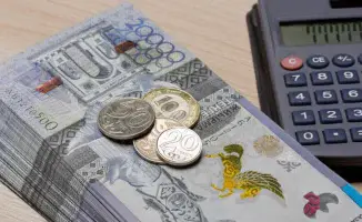 От 700 тысяч до 2,8 миллиона тенге. У кого самые высокие оклады в Казахстане