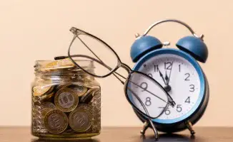 В Казахстане предложены новые правила выплат: без прописки не будет пенсий и пособий