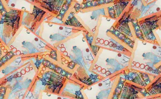 Старые купюры на свалку: 5000 тенге 2011 года покидают круговорот жизни