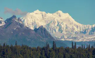 Открытие заповедника на Аляске для нефтедобычи: социальные последствия для местных общин