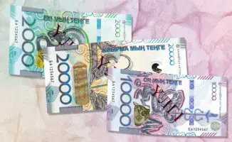 Тенге: новая одежка для денег – зачем менять стиль чаще, чем сезон?