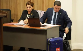 Мошенничество на миллион: мать экс-министра Бишимбаева с чемоданом в суде