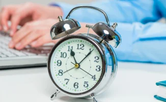 Работа в выходные и праздники: что нужно знать жителям города