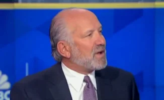 Освистанные министры США в Давосе: последствия для международного имиджа и экономической дипломатии страны