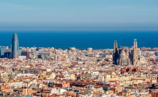 Барселона удваивает налог на туристов: весеннее обновление!