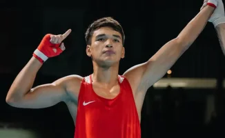 Казахстанский боксер Бейбарыс Аширбай завоевал золото на турнире в Бангкоке