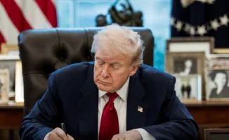 Трамп впервые подпишет долларовые банкноты как действующий президент