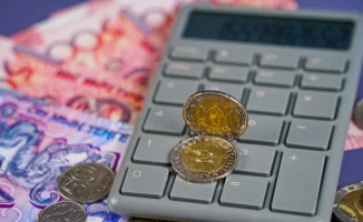 Минтруд разъяснил ситуацию с удержанием 20% из пенсий: что это значит для граждан?