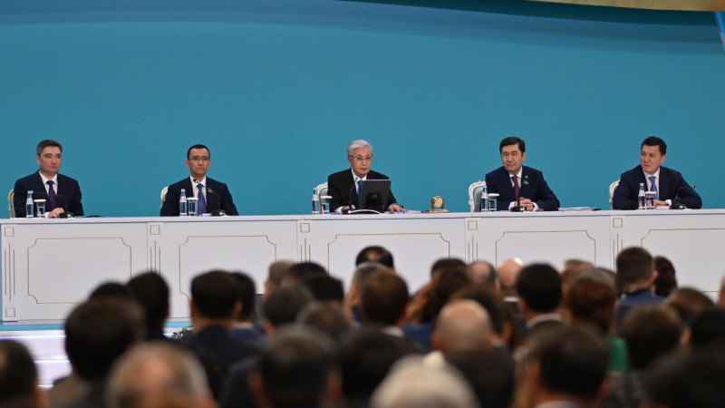 Токаев: Иждивенческие настроения в акиматах под угрозой!