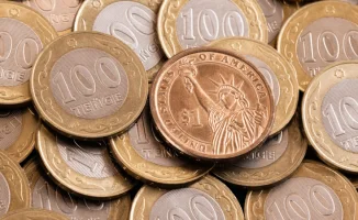 Курс доллара снижается: Нацбанк объяснил укрепление тенге