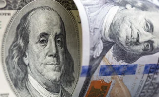 Доллар скатился с высоты: курс опустился ниже 460 тенге в обменниках Казахстана