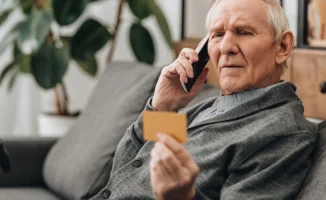 Пенсии за выслугу хотят ограничить для тех, кто “не заслужил“