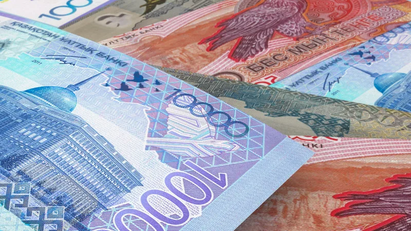 Казахстанцы увеличили депозиты на полтриллиона в мае 2023